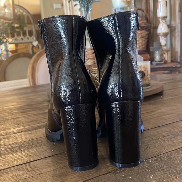 FOREVER 21 Black Patent Leather Combat Booties Sz 9 NEW 💕 - Picture 4 of 5